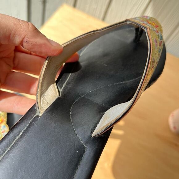 Vintage Indian Leather Sandals – Hand-Painted Gold Enamel – Size 7 - Picture 9 of 12